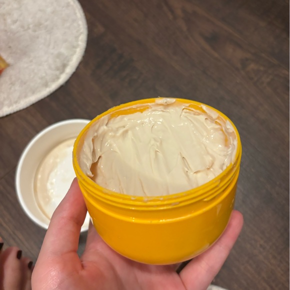 Sol de Janeiro Cream in Bold Yellow Jar - Picture 4 of 4